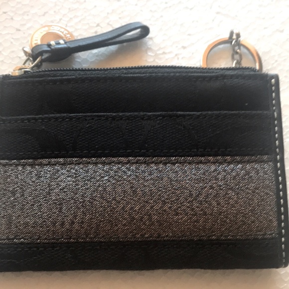 Coach Black and Silver card holder keychain - Picture 4 of 10